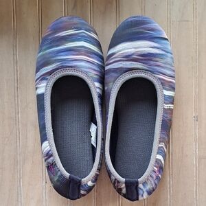 Isotoner Stretch Washable Rubber Sole Memory Foam Comfort Ballerina Flats